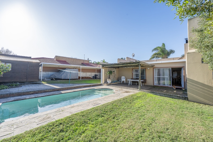 3 Bedroom Property for Sale in Protea Heights Western Cape